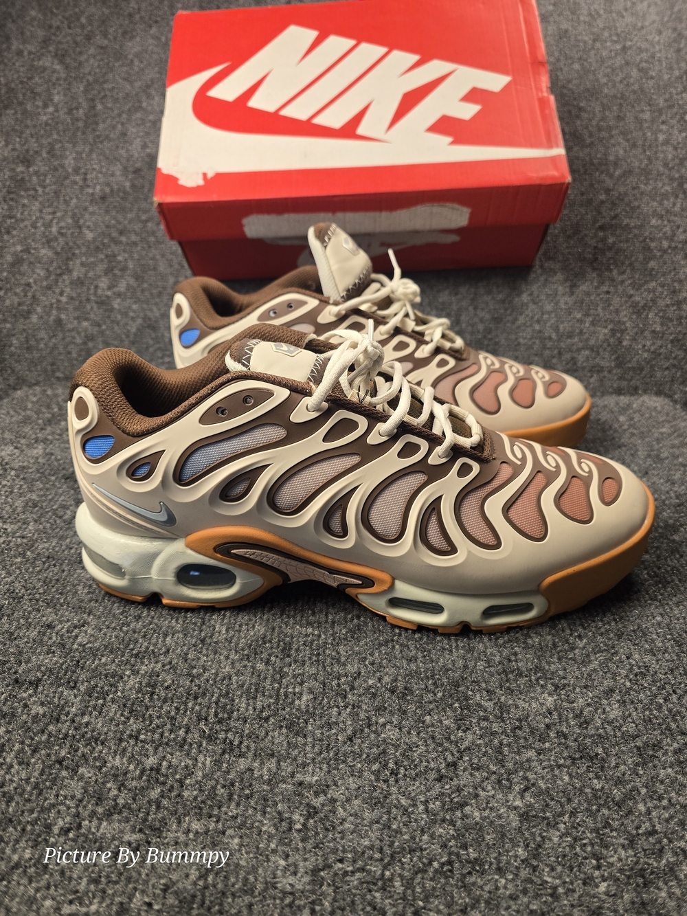 Nike Air Max Plus Drift "Phantom Cacao Wow" - Size 11 (FD4290-001)
